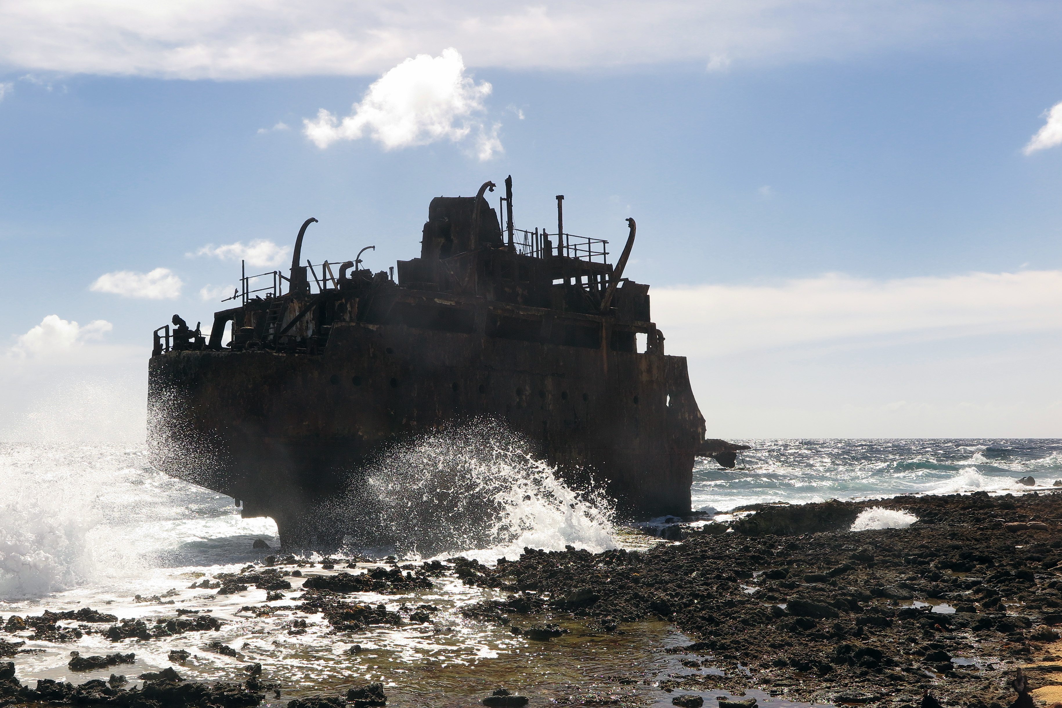 2018-01-24 - 10-47-08 - Klein Curacao - Wrack Tanker